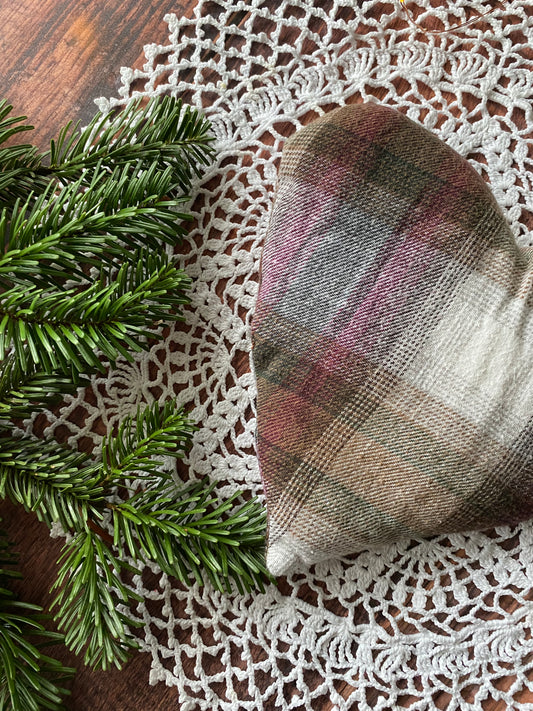 Bouillotte en forme de cœur en flannelle - beige, gris et blanc ❤️