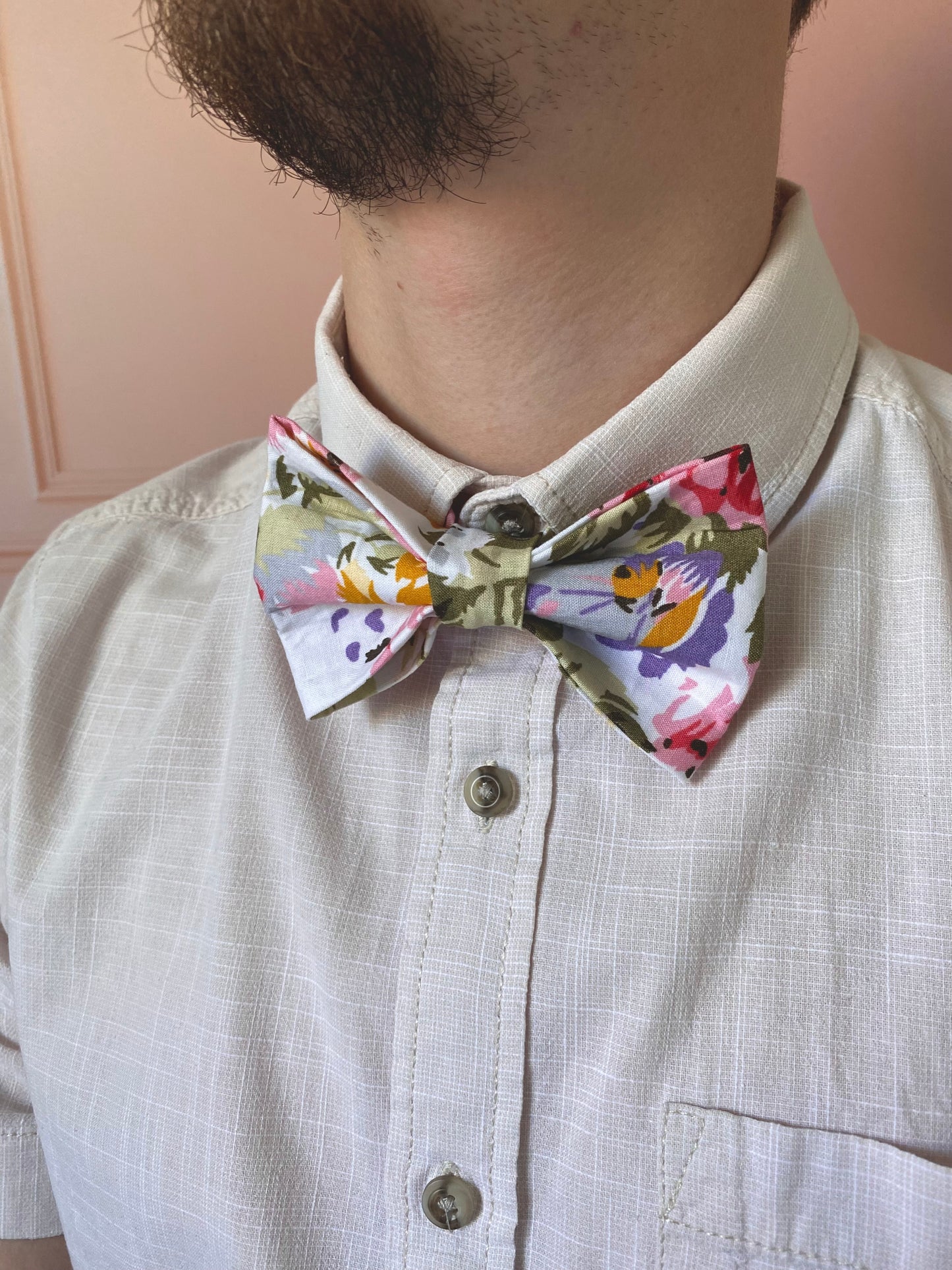 Assortiment accessoires en coton – motif fleuri - noeud garçon, noeud homme🤵🏻♂️
🤵🏻♂️