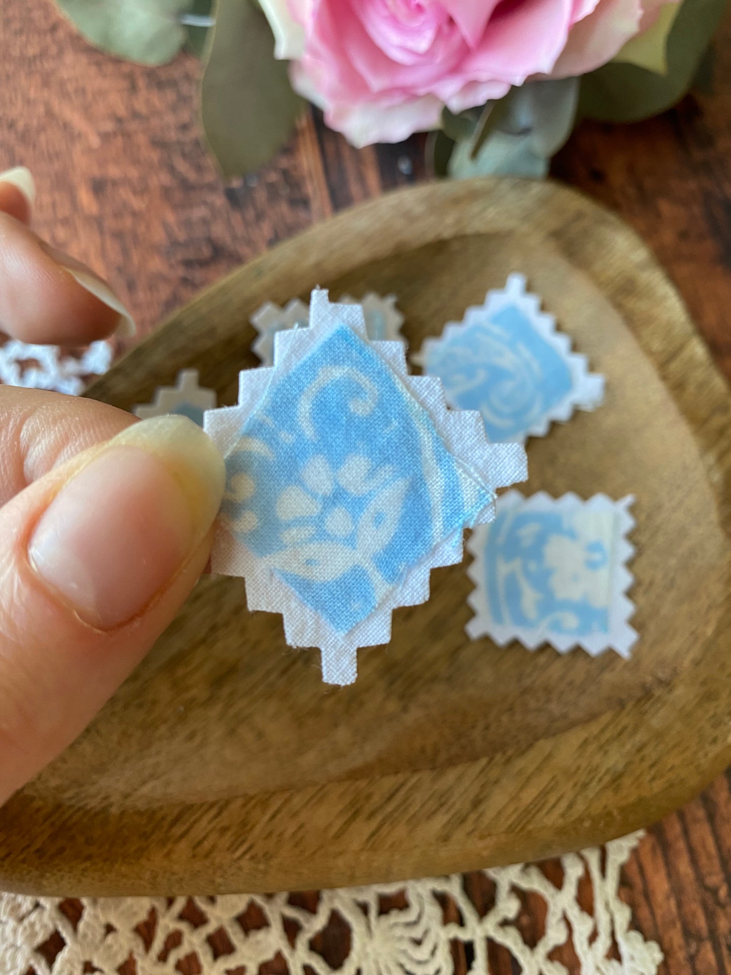 Lot de 5 timbre en tissus bleu pour scrapbooking đ