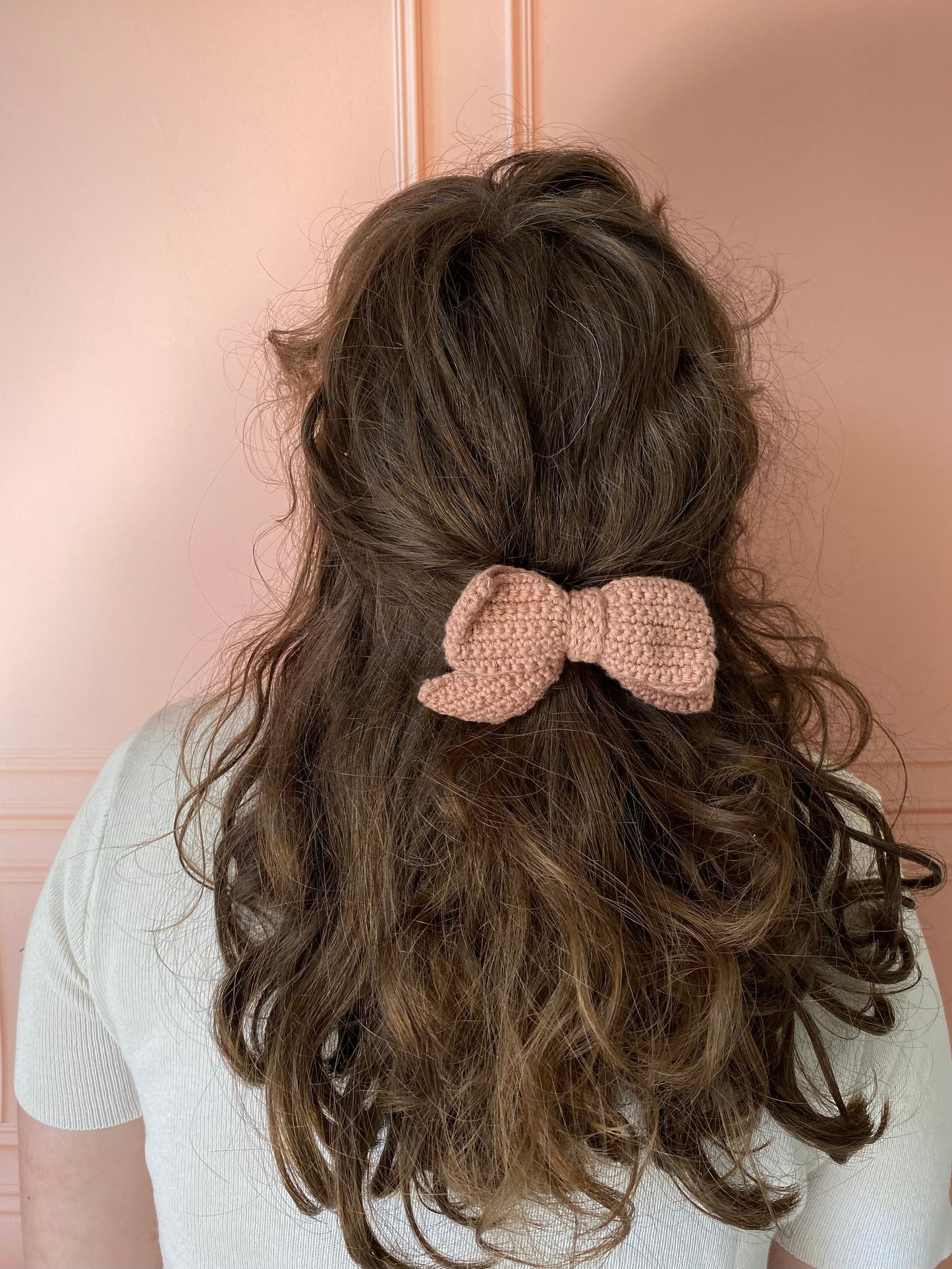 Barrette noeud en crochet beige ou rouge 🎀