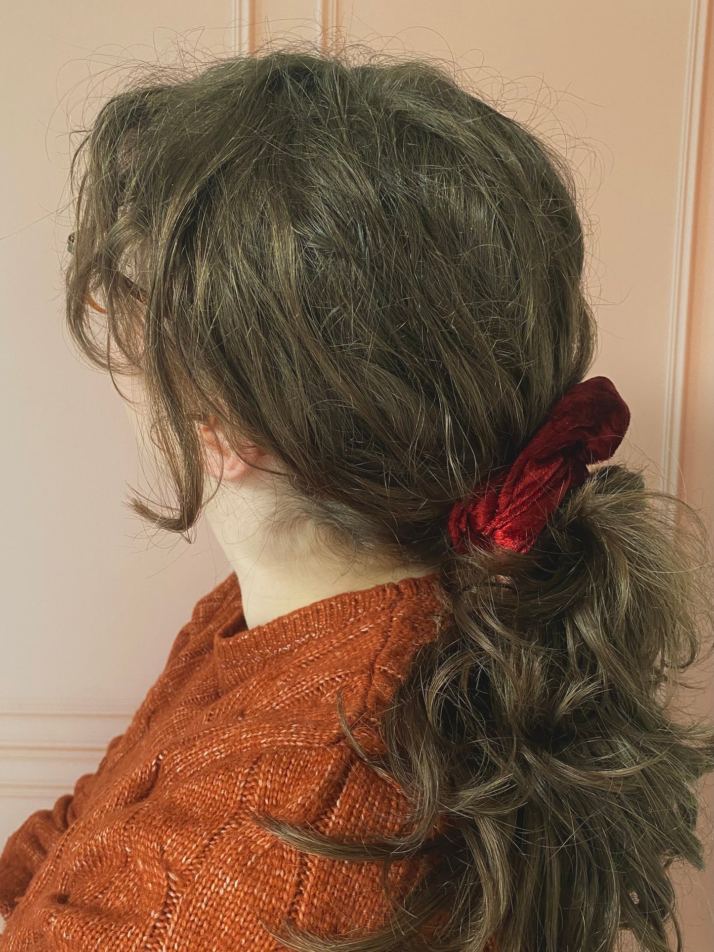 Chouchou en velours – couleur rouge 👱🏻‍♀️