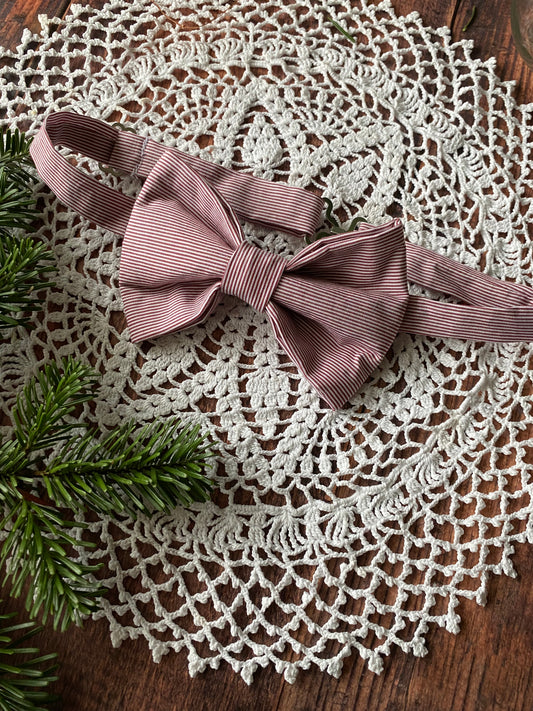 Assortiment accessoires en coton – à rayure rouge et blanc - pins costume, noeud garçon noeud homme et boutons de manchette 🤵🏻‍♂️