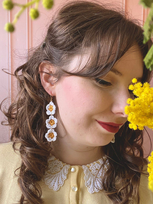 Boucle en crochet triple pâquerette plaquée or 🌼