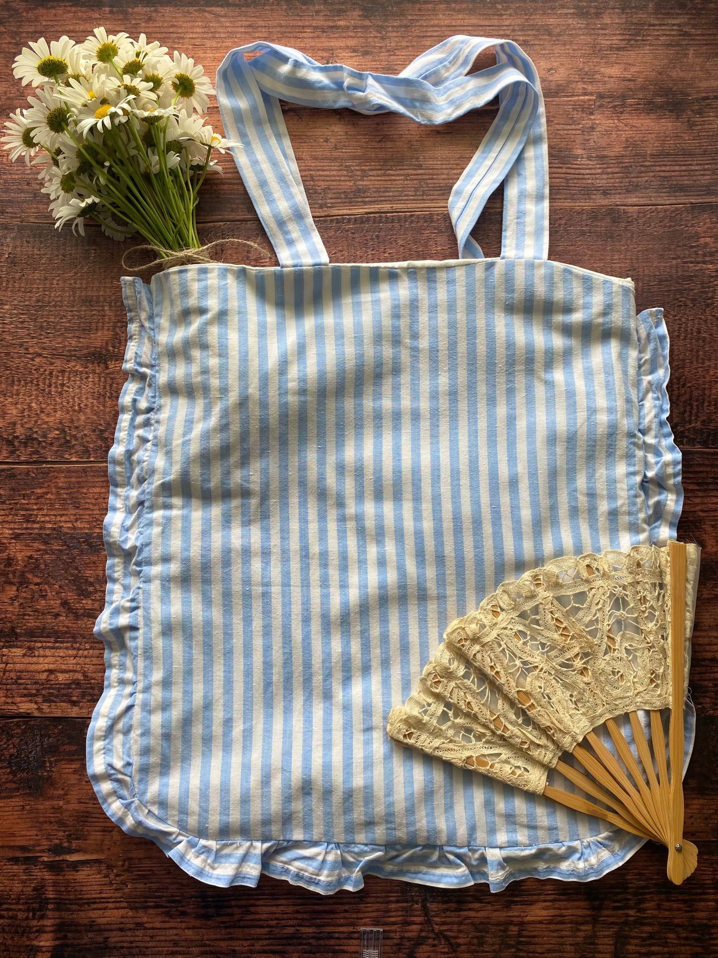 Tote bag en coton à rayure bleu et blanc à volant