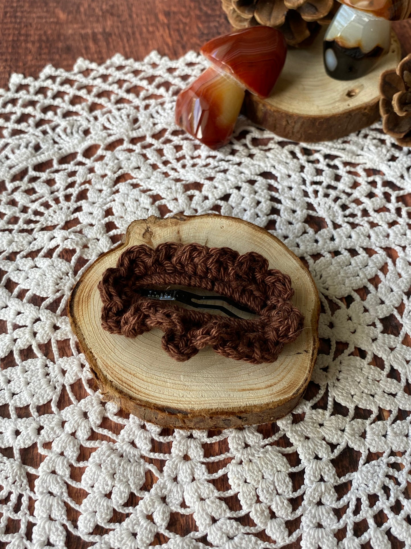 Barrette plate en crochet coloris au choix