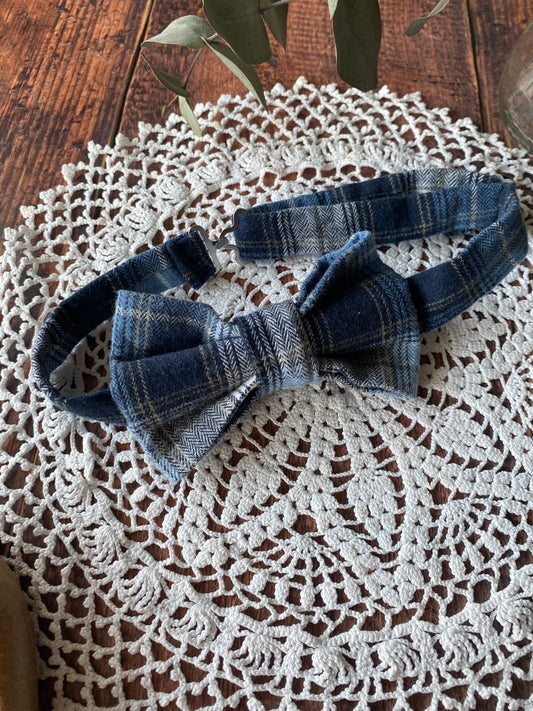 Assortiment accessoires en flanelle – tartan bleu et blanc - noeud garçon, noeud homme🤵🏻‍♂️