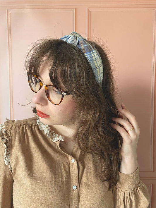 Serre tête en flannelle motif tartan marron