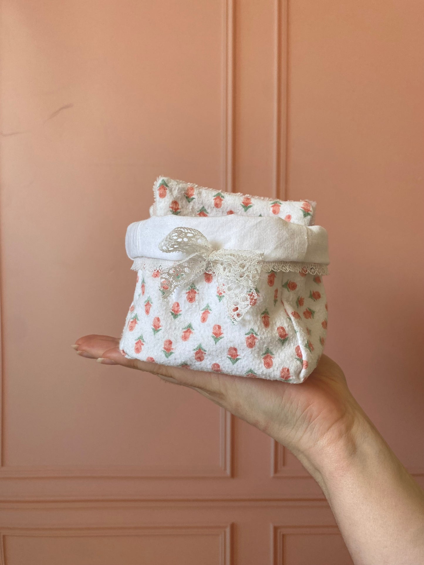 Lot de coton démaquillant & panier assortie - motif tulipes 🌷