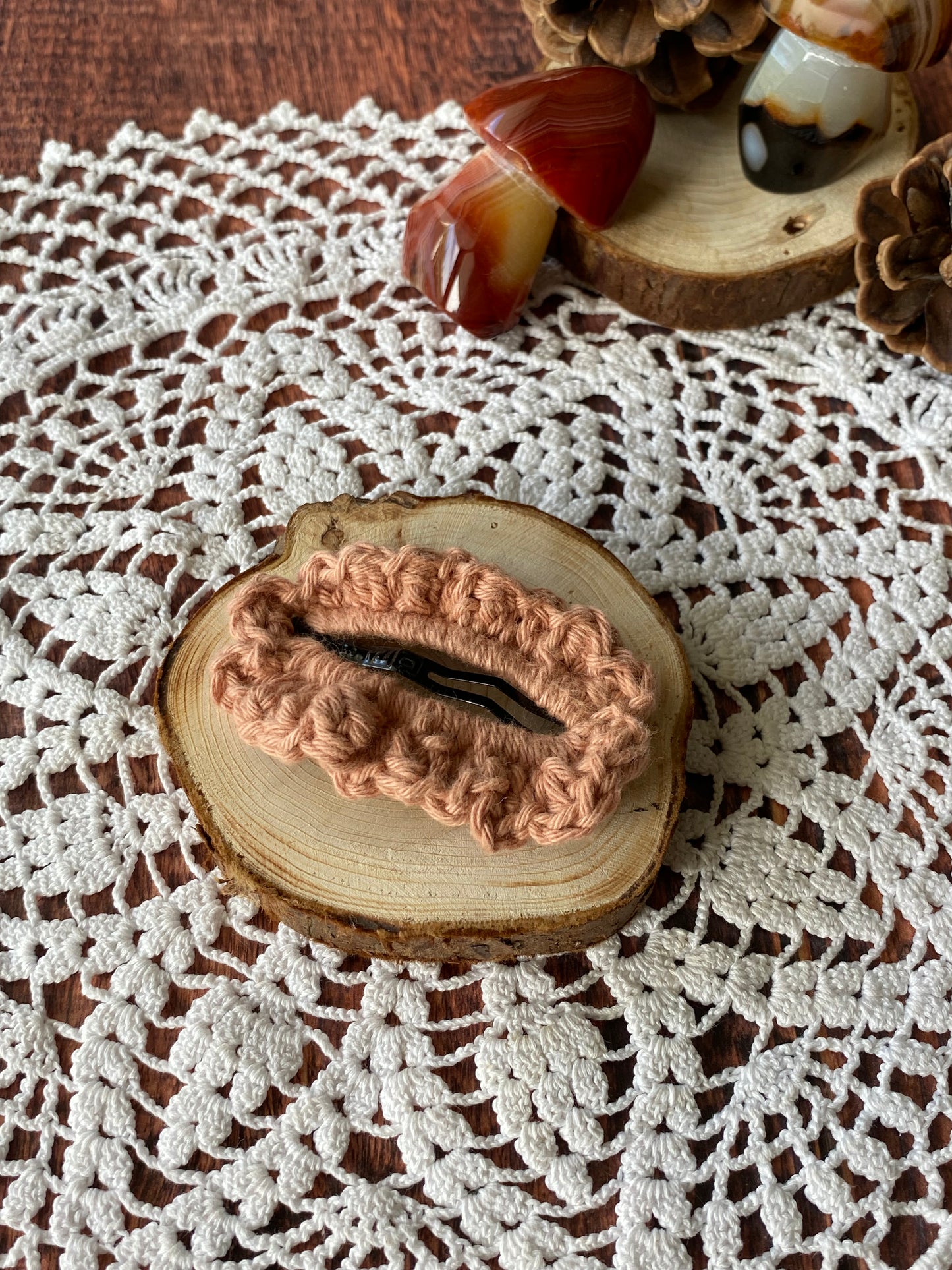 Barrette plate en crochet coloris au choix