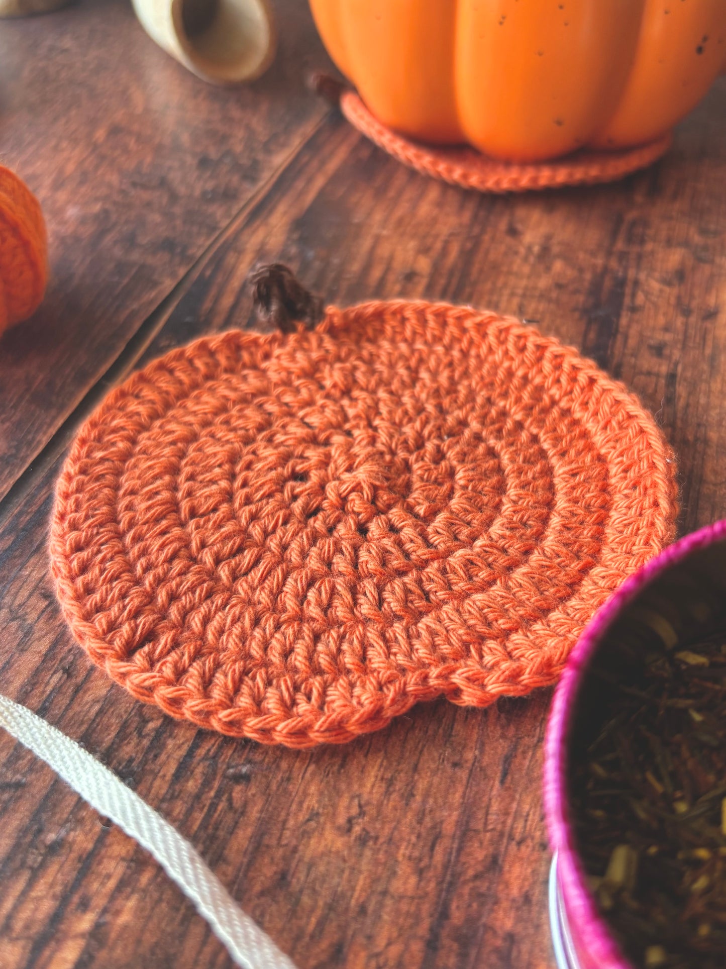 Lot de 4 dessous de tasse en crochet citrouille - orange 🍂📖