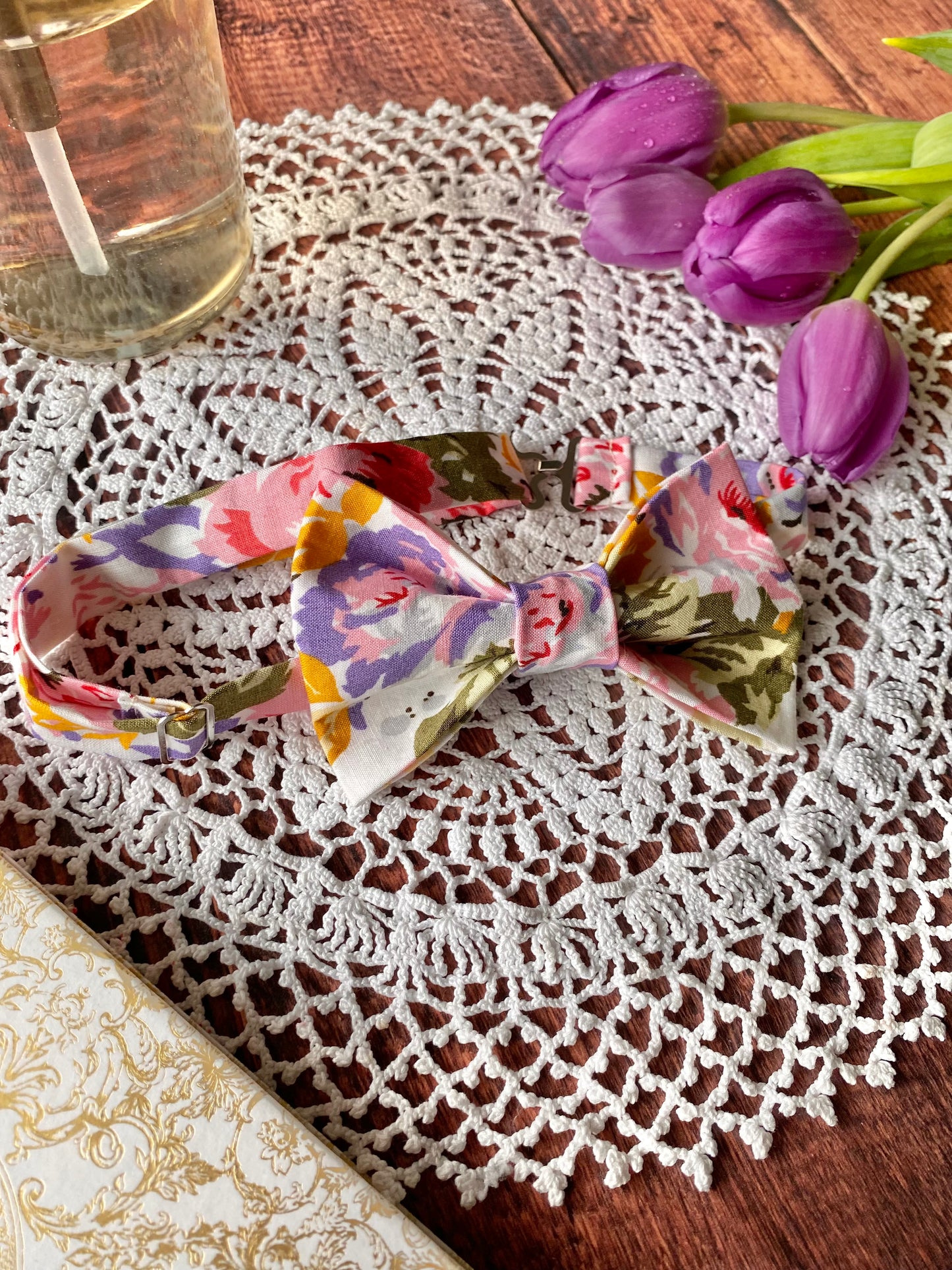 Assortiment accessoires en coton – motif fleuri - noeud garçon, noeud homme🤵🏻‍♂️
🤵🏻‍♂️