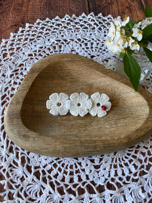 Barrette triple fleurs en tissus -  insectes 🐞🐝
