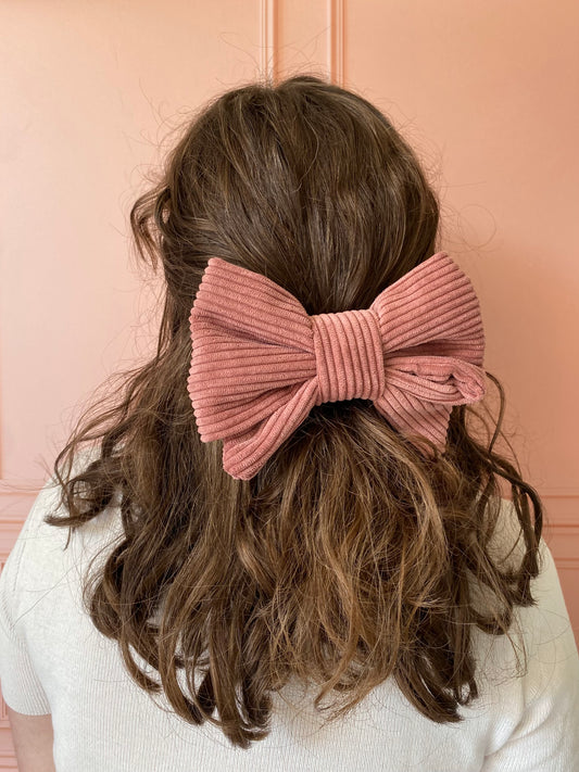 Barrette en velours côtelé rose poudre 🎀