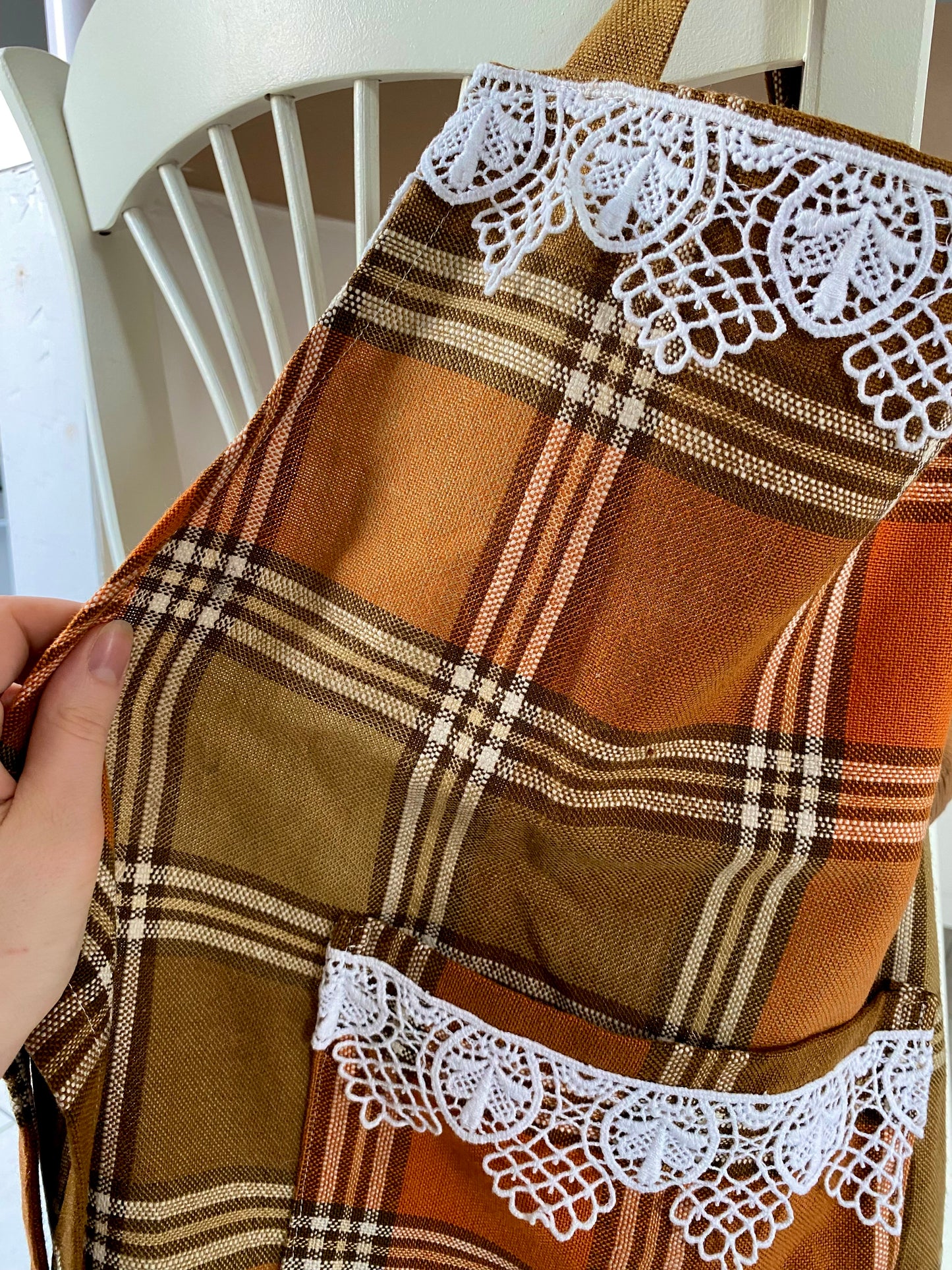 Tablier tartan orange et dentelle 🍛