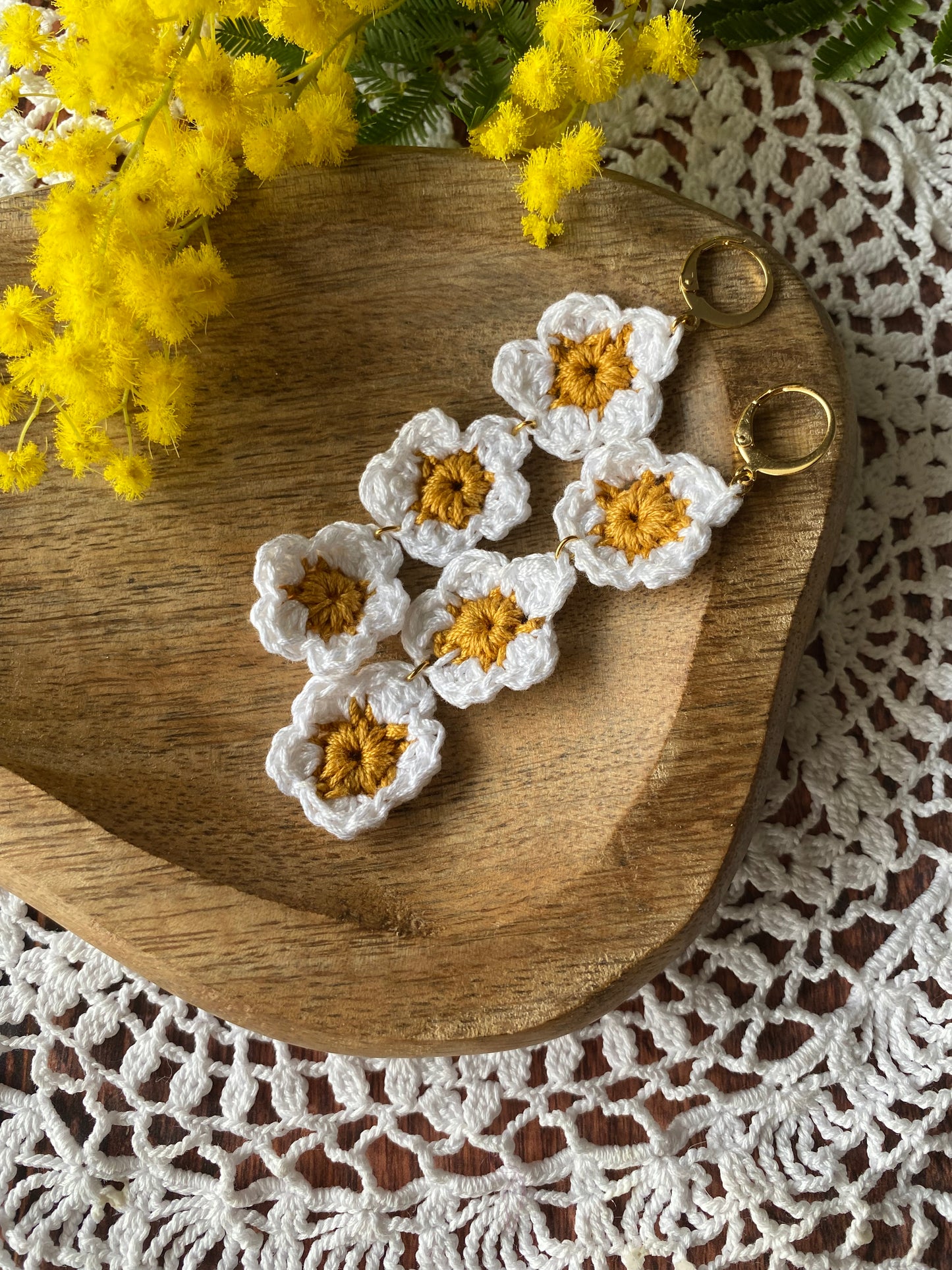 Boucle en crochet triple pâquerette plaquée or 🌼
