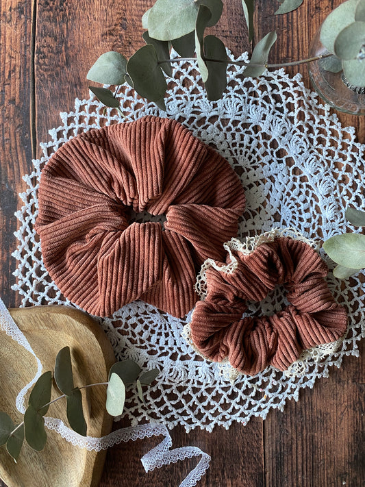 Chouchou en velours beige rosée